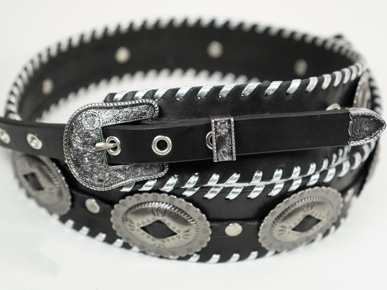 dru whitefeather dd silver lace edge small buckle