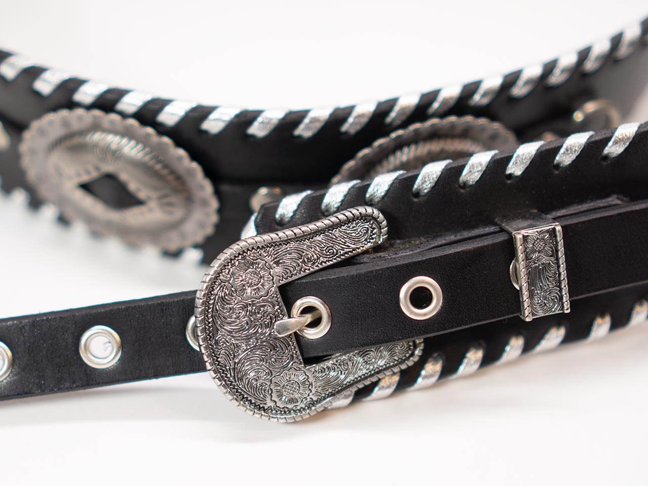 dru whitefeather dd silver lace edge small buckle