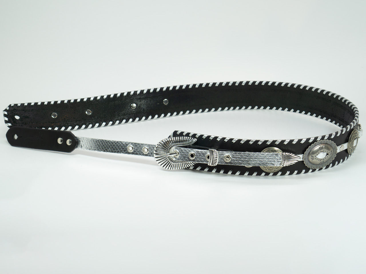 Dru Whitefeather P Silver 銀蛇皮|コンチョ大小交互|レース Dru Whitefeather P Silver 銀蛇皮|コンチョ大小交互|レース