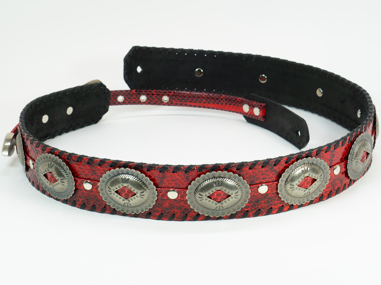 dru whitefeather Q red large concho