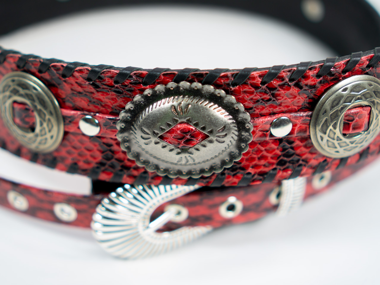 dru whitefeather Q red small large concho shell pattern buckle