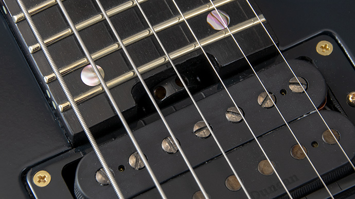 killer guitars kb-dubious black mirror pickguard