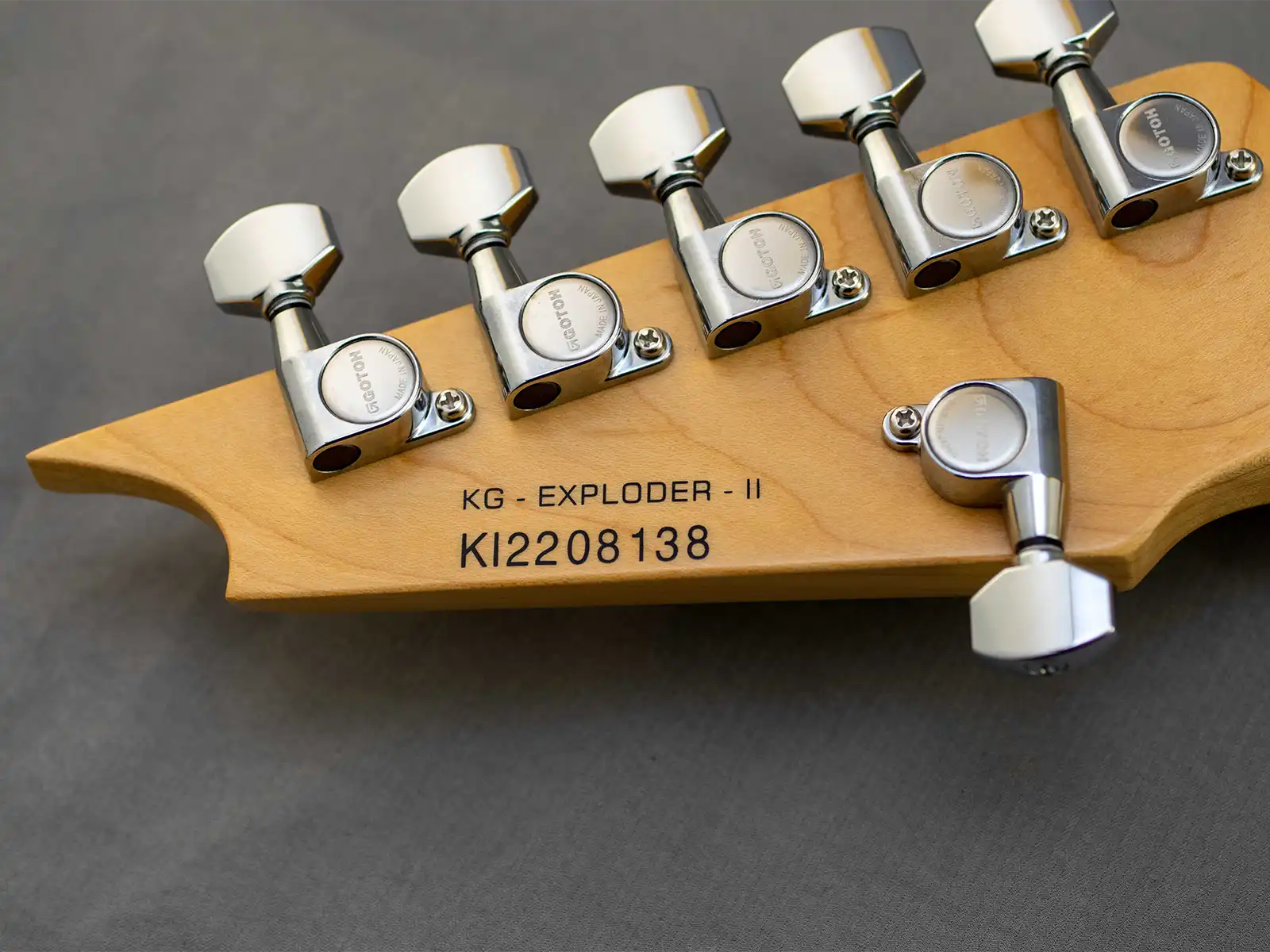 killer guitars kg-exploder II flame top headstock