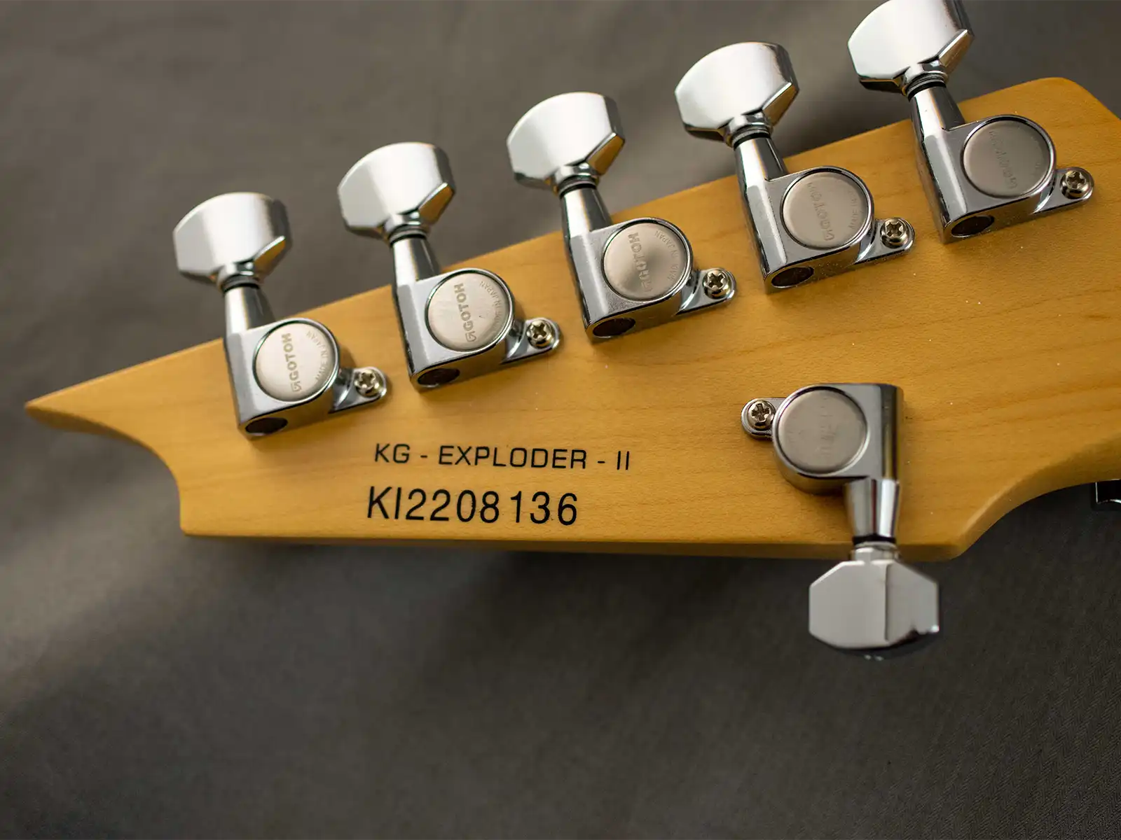 killer guitars kg-exploder II head